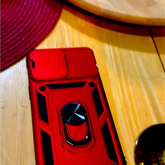 iPhone 14 Pro max case from Discover Innovation - Picture 2 of 5